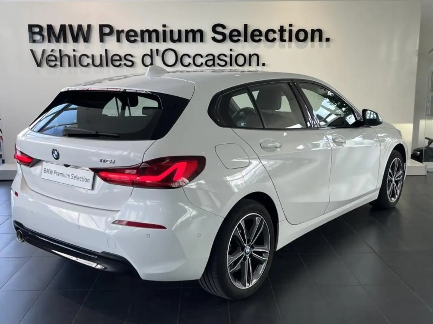 BMW 116 116iA 109ch Edition Sport DKG7 Blanc - 2
