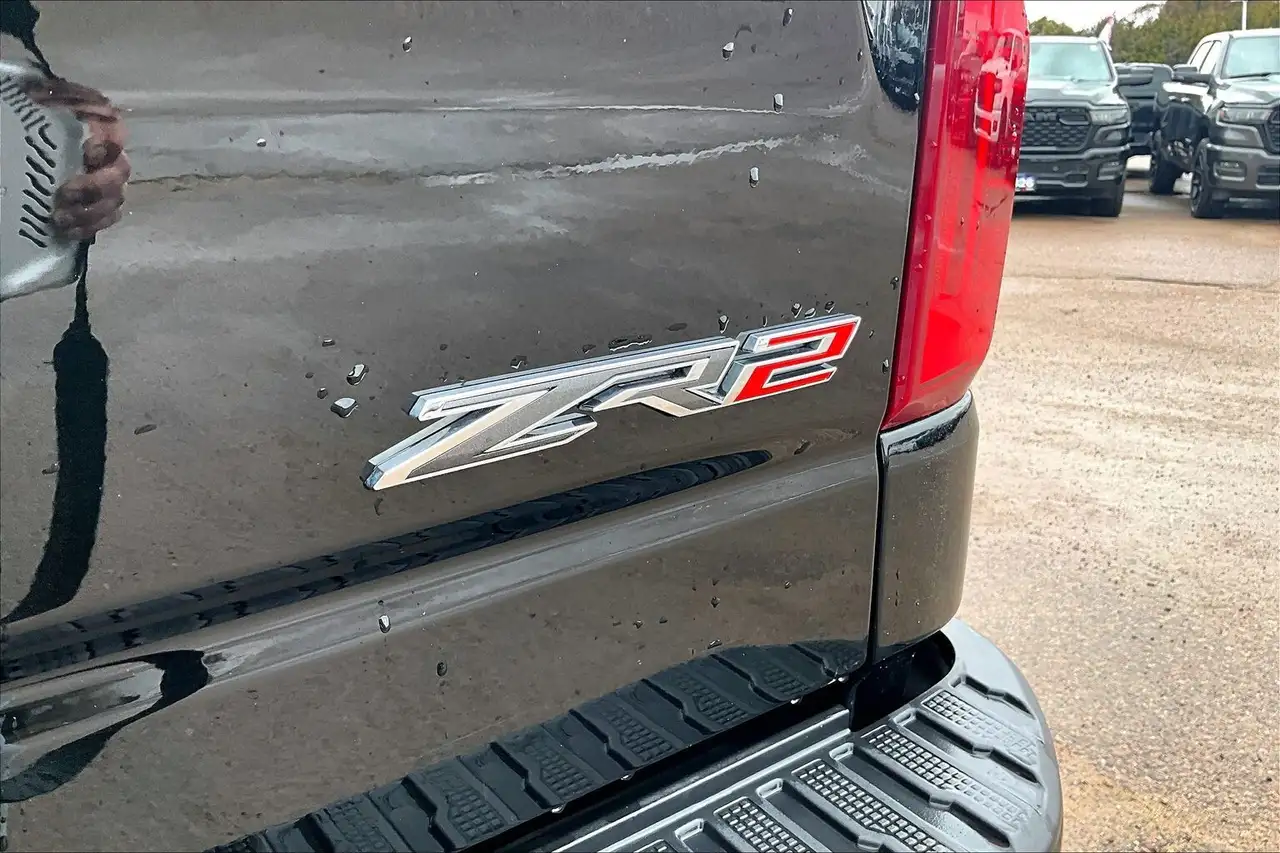 Chevrolet Silverado 1500 снимка Chevrolet Silverado 1500
