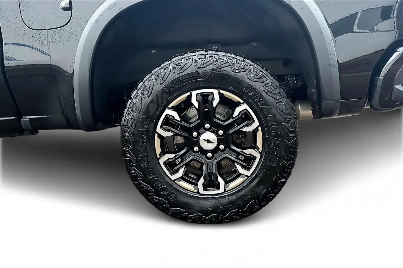 Chevrolet Silverado 1500 снимка Chevrolet Silverado 1500