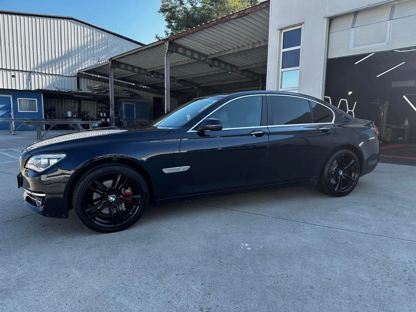 BMW 730 730d Bleu - 2