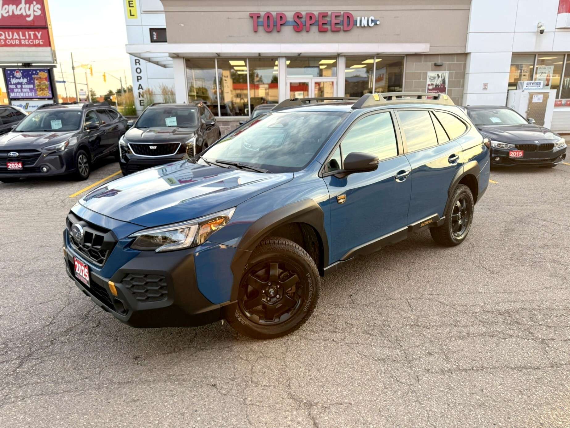 2025 Subaru Outback Wilderness AWD / Sunroof / Leather / Certified / M