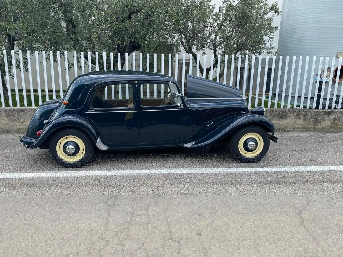 Citroen Traction BL Azul - 2