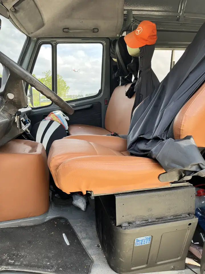 Mercedes-Benz T2 207D Camper, foto 4