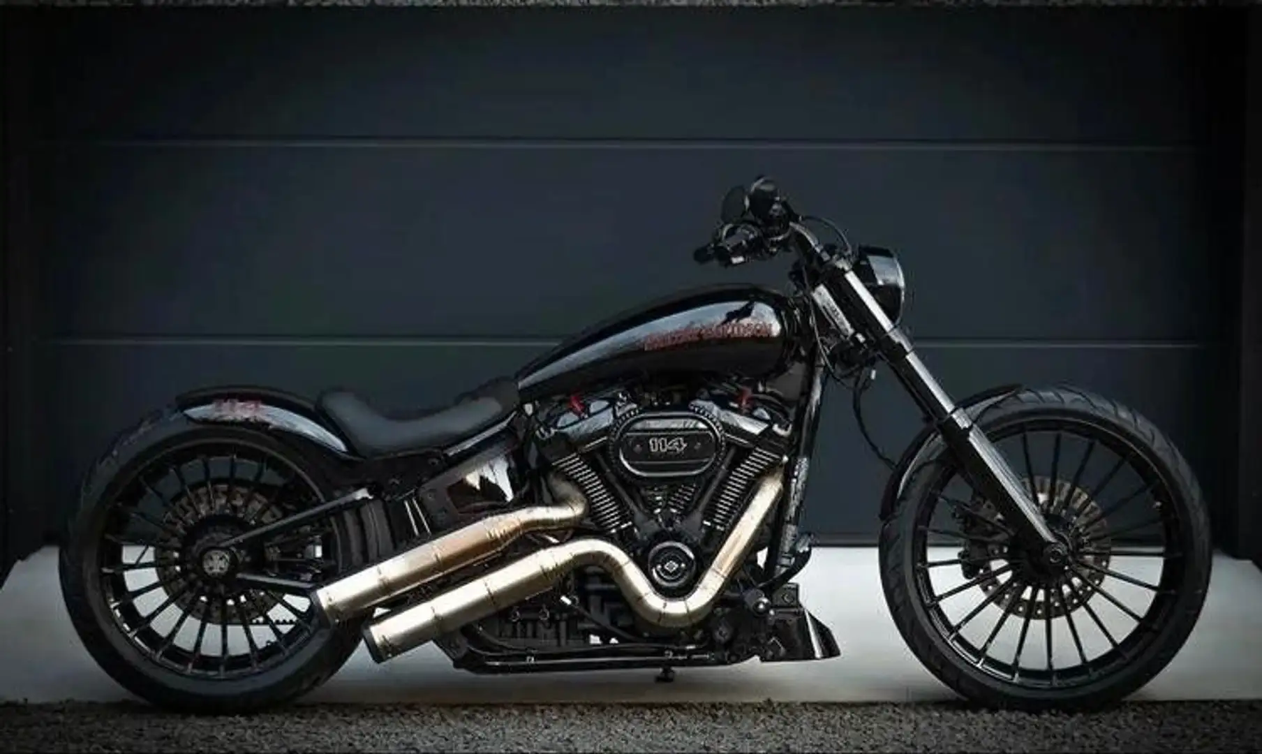 Harley-Davidson Breakout 260er*KessTech*Airride* Černá - 1