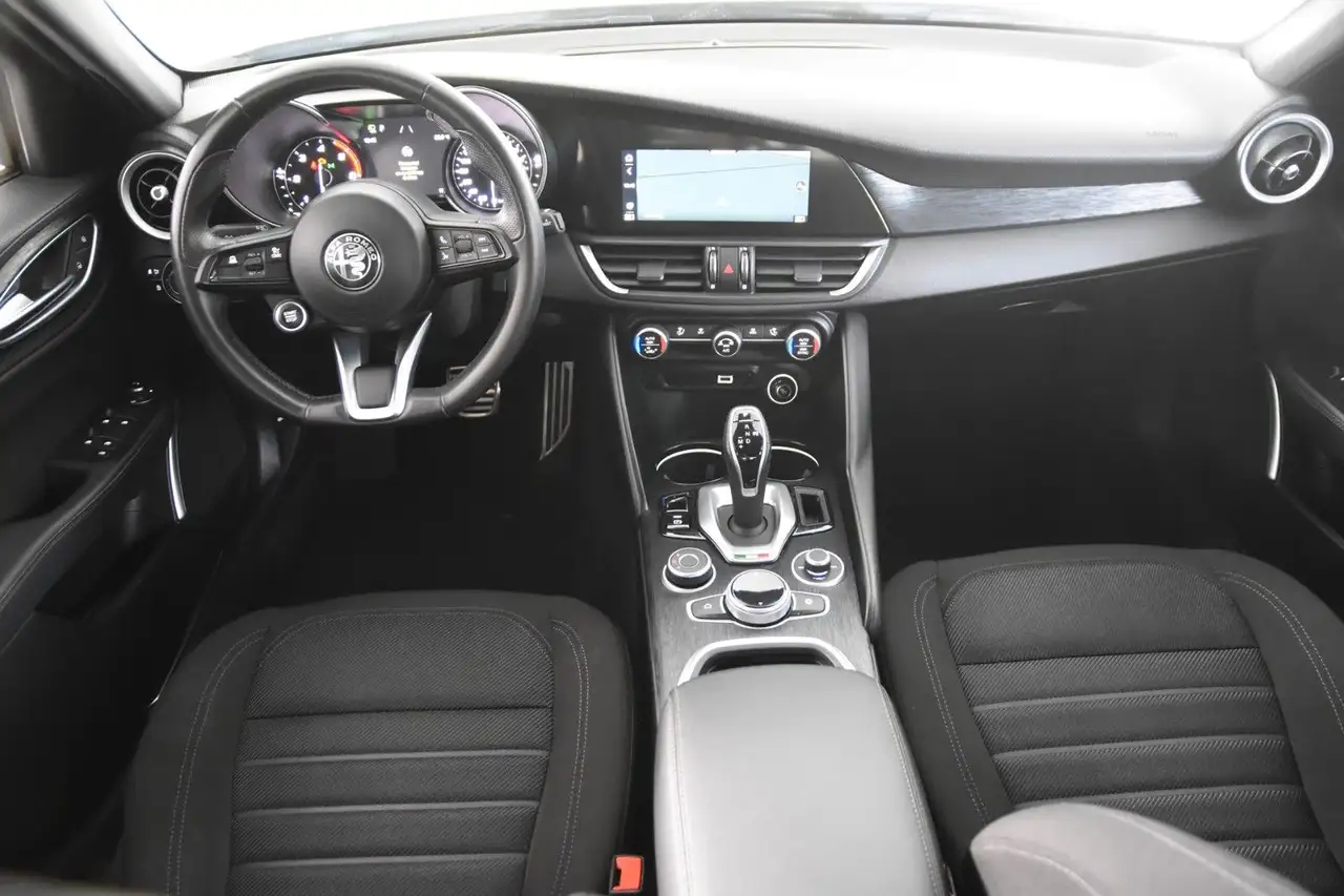 Alfa Romeo Giulia 2022