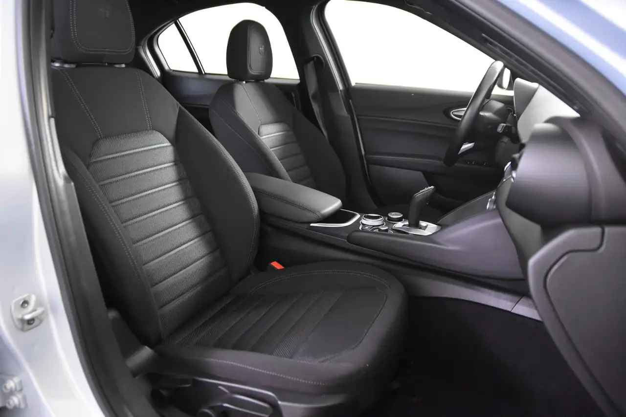 Alfa Romeo Giulia 2022