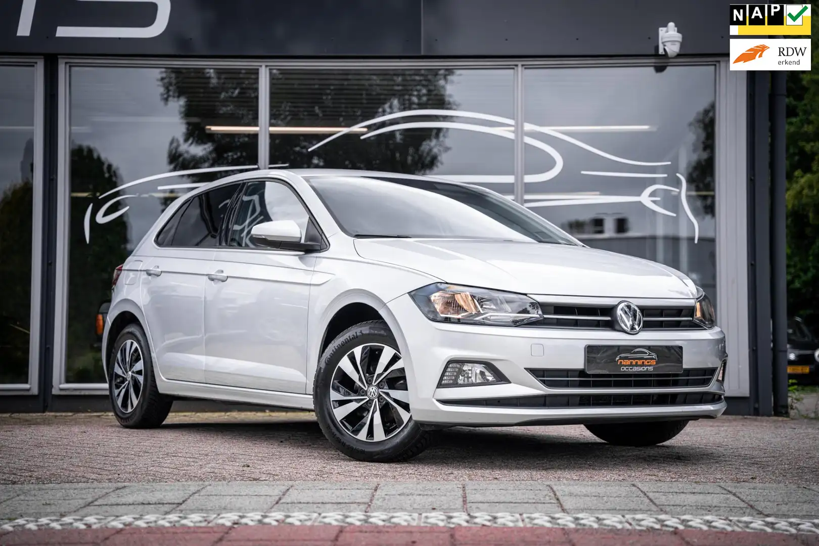 Volkswagen Polo 1.0 MPI Comfortlinen Carplay|Trekhaak|Cruise contr Gri - 1