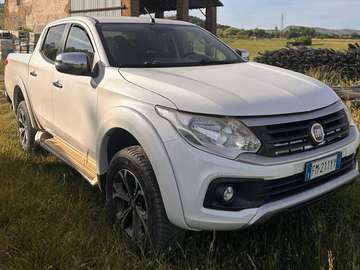 Fullback 2.4 doppia cabina LX 4wd 180cv auto E6