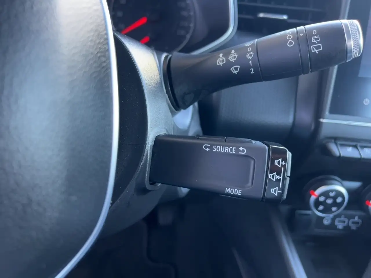 Renault Clio ZEN TCe 90 PDC KLIMA LED-Tagfahrlicht BT ABS LED ZV, миниатюра 16