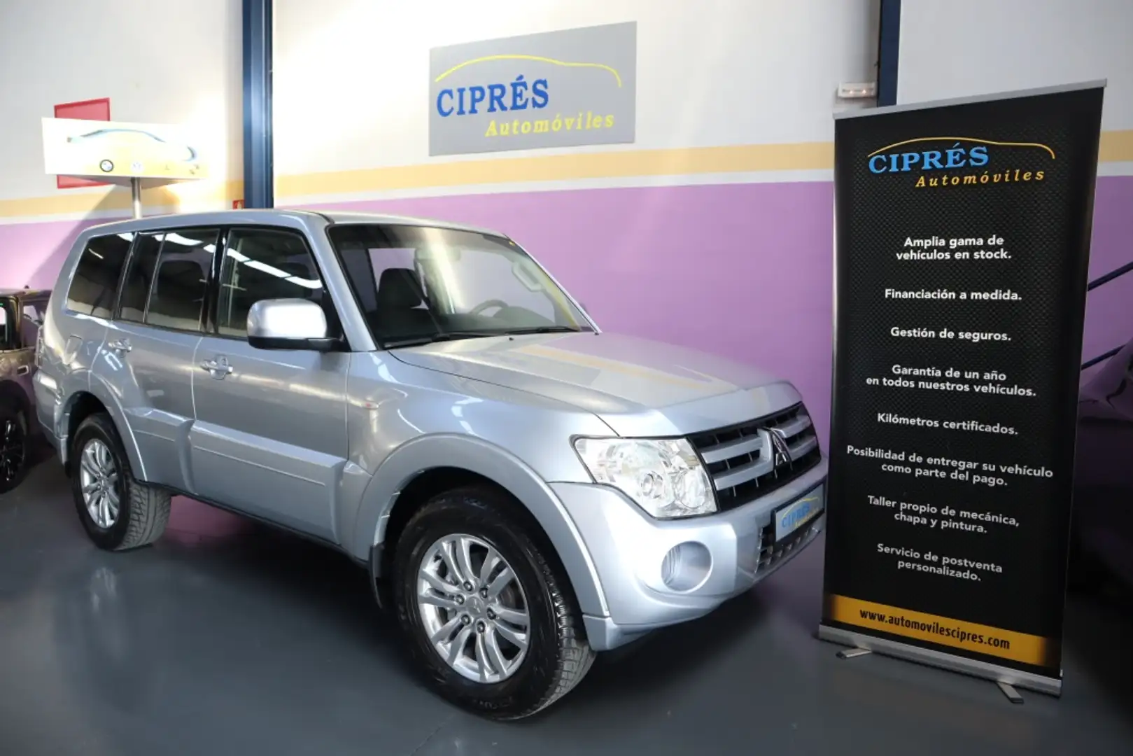 Mitsubishi Montero 3.2DI-D Motion Argent - 1