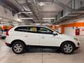 Volvo XC60 D4 AWD Momentum Geartronic Weiß - thumbnail 6