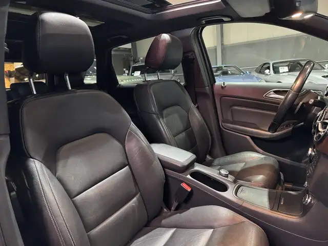 Mercedes-Benz B-Class view 10