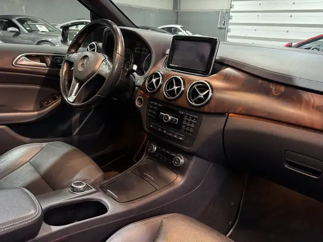 Mercedes-Benz B-Class view 8