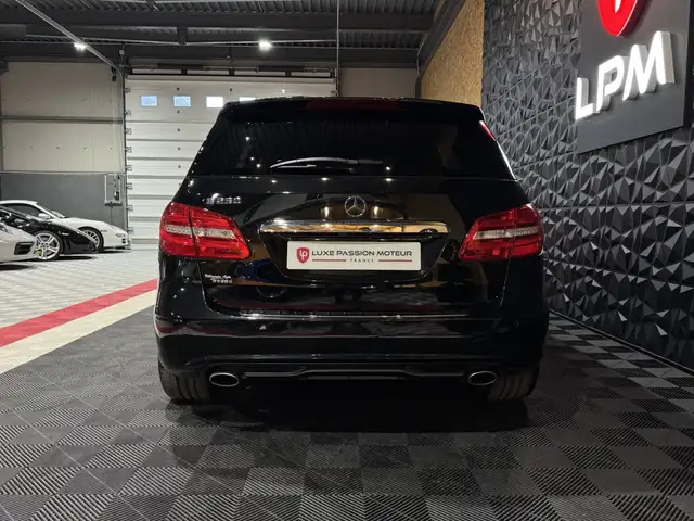 Mercedes-Benz B-Class view 5