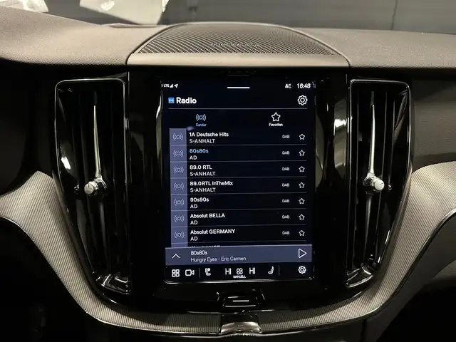Volvo XC60 view 25