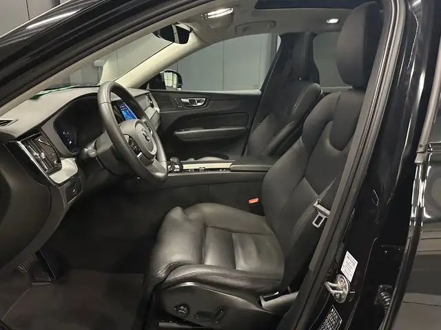 Volvo XC60 view 16