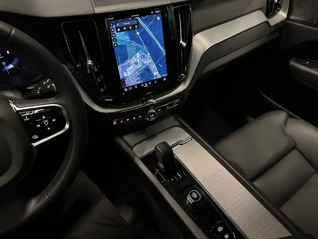 Volvo XC60 view 20