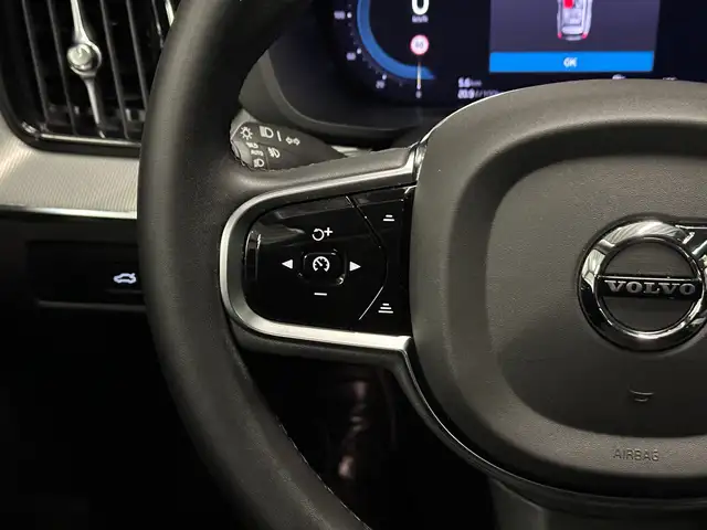Volvo XC60 view 19
