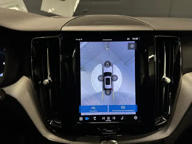 Volvo XC60 view 21