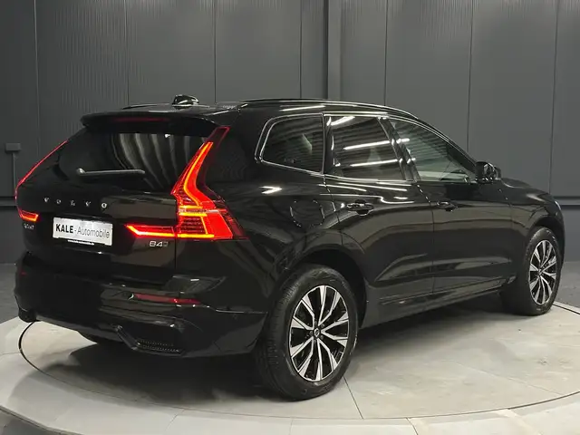 Volvo XC60 view 5