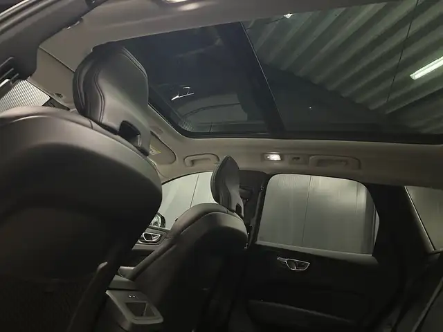 Volvo XC60 view 10