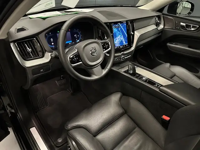 Volvo XC60 view 17