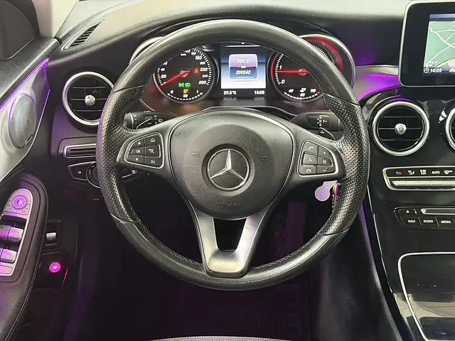 Mercedes-Benz C-Class view 14