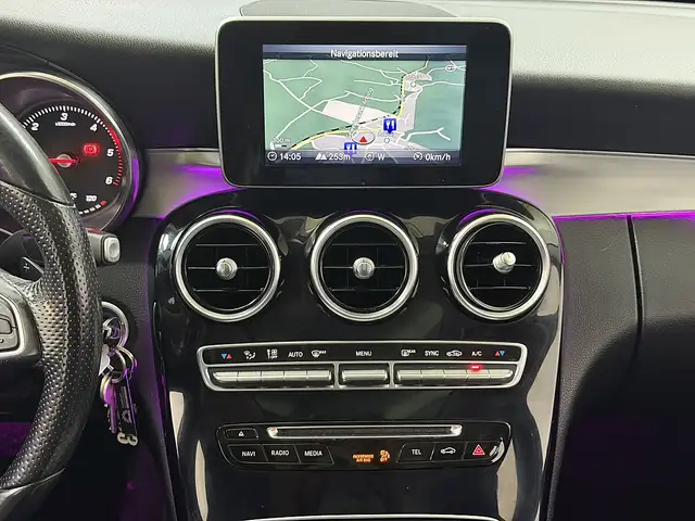 Mercedes-Benz C-Class view 5