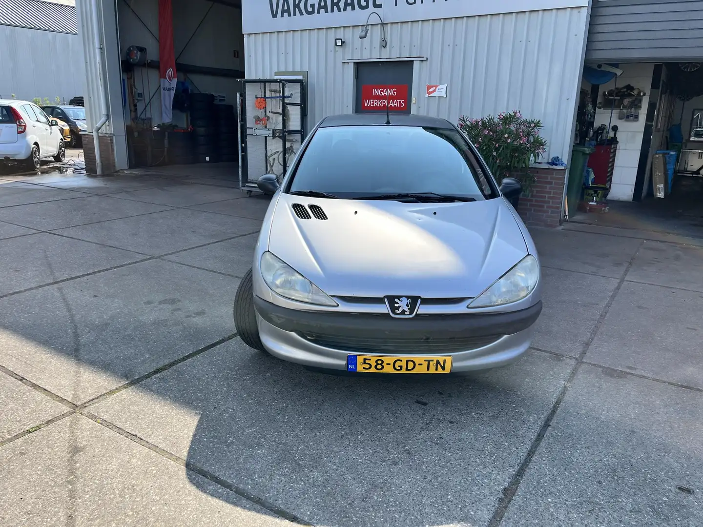 Peugeot 206 1.4 XR Met nieuwe APK! Szary - 2