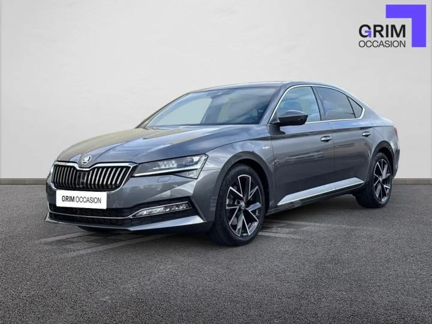 Skoda Superb 2.0 TDI 150 SCR DSG7 Laurin \u0026 Klement Grijs - 1