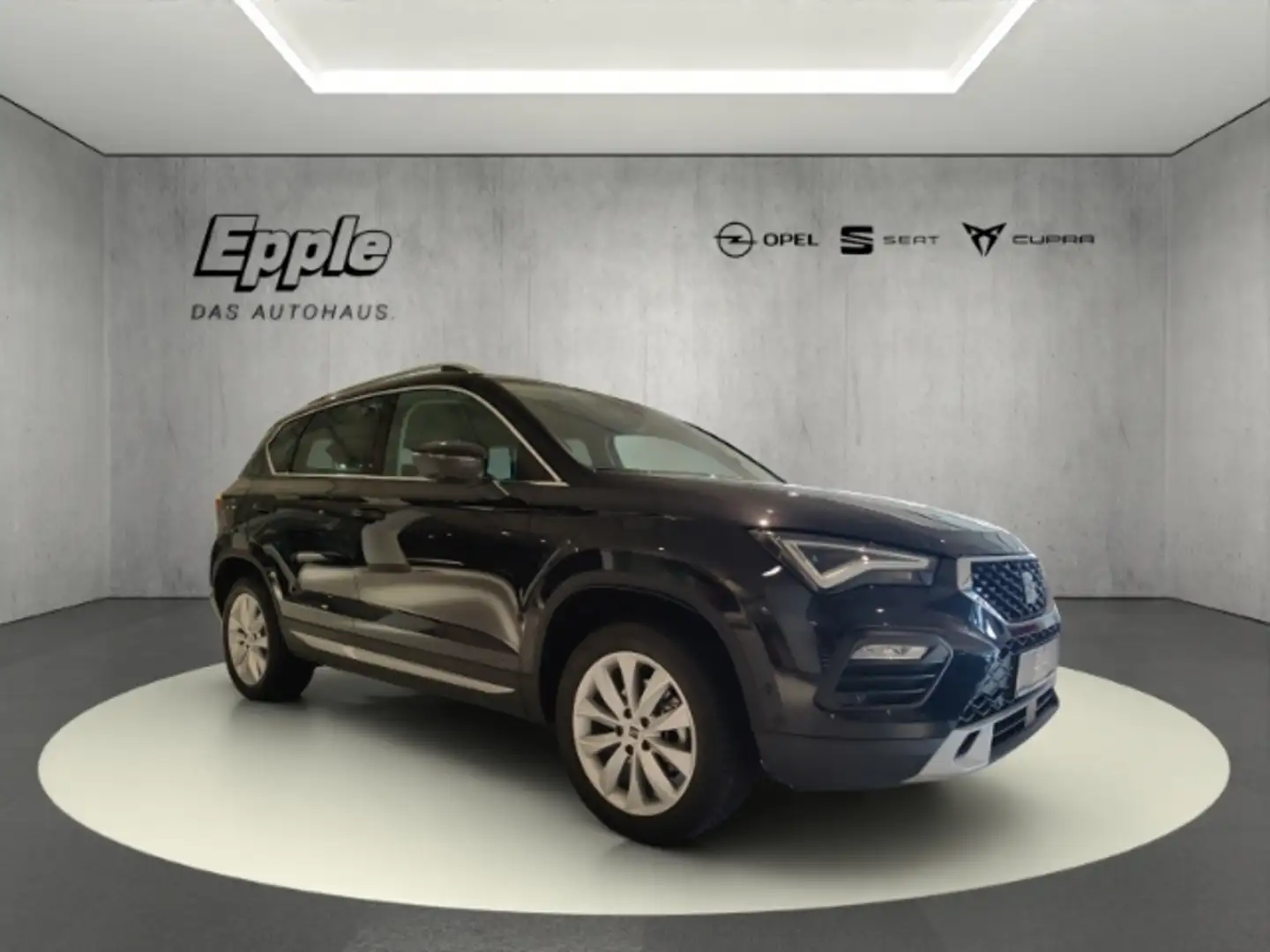 SEAT Ateca 1,5 TSI Style LHZ SHZ klappb.AHK Kamera Navi Schwarz - 1