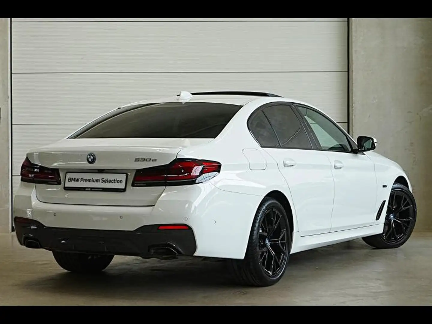 BMW 530 HYBRID - M SPORT - SCHUIFDAK Blanc - 2