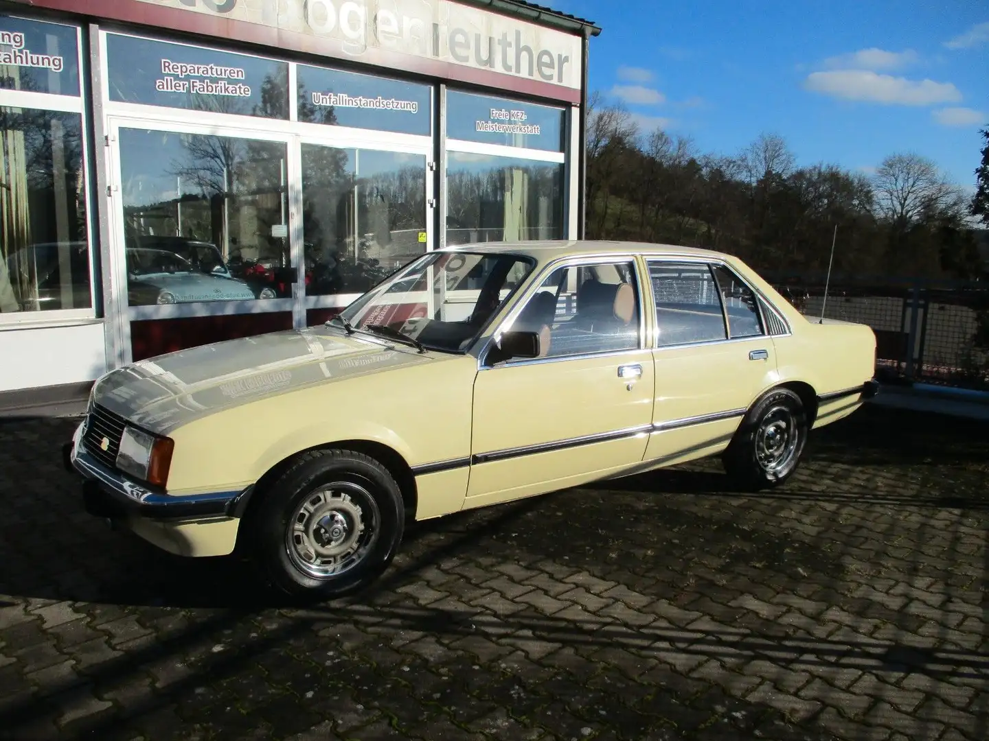 Opel Rekord E1+Schiebedach+H-Abnahme Neu Amarillo - 2