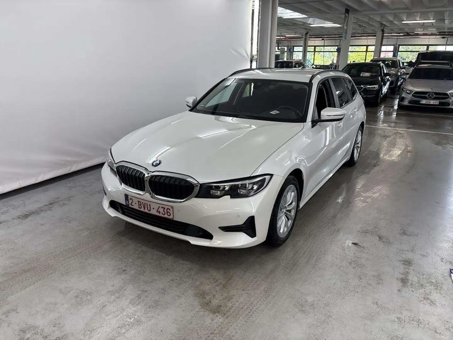 BMW 318 dA Touring G21 *LED-17\-NAVI-DIGITAL COCKPIT* Blanc - 2