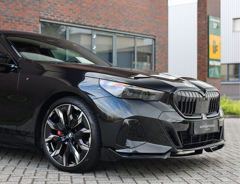 BMW 550 5-serie Touring 550e xDrive | M Performance - Pano — photo 9