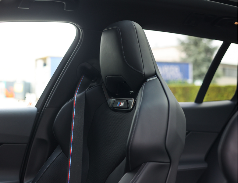 BMW 550 5-serie Touring 550e xDrive | M Performance - Pano — photo 4