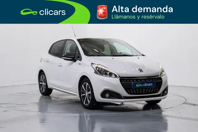 Peugeot 208 view 3