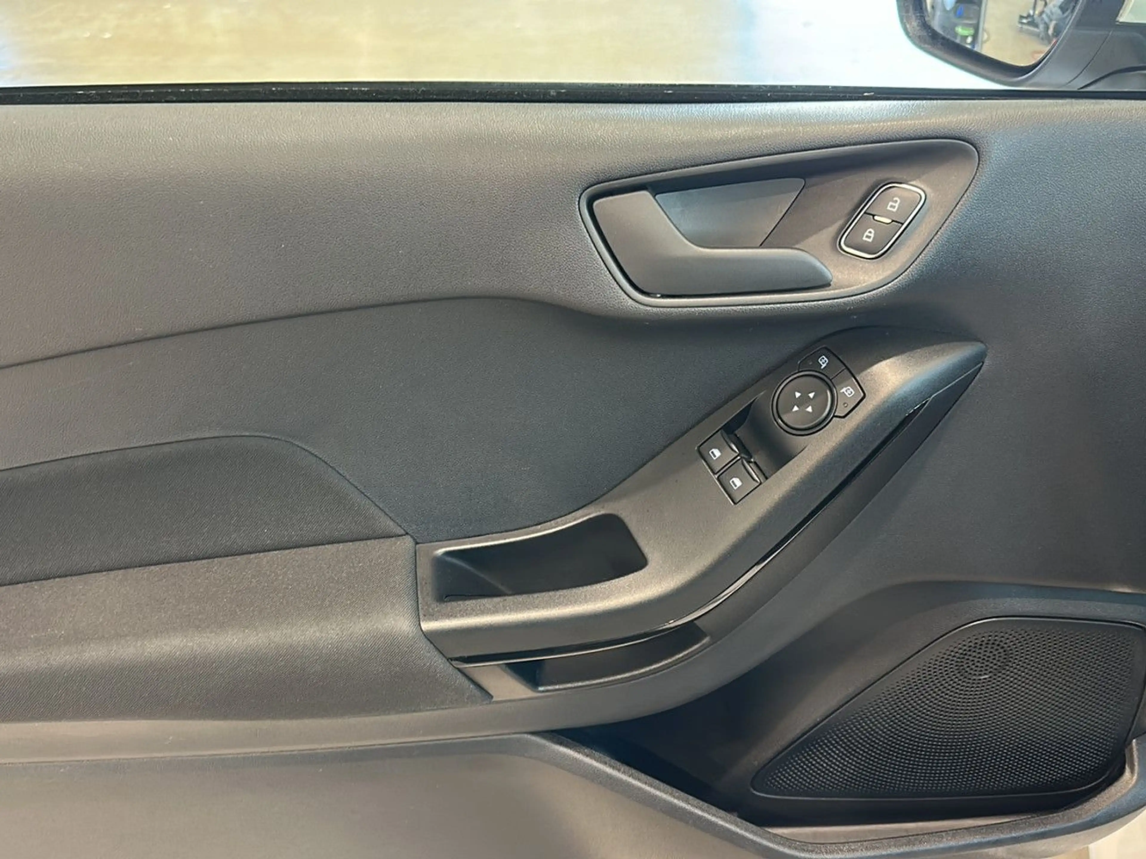 Ford Fiesta Trend LED Klima el. Fenster — photo 8