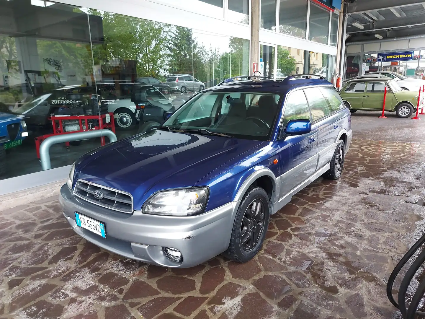 Subaru OUTBACK 2.5 Benzina con impianto a GPL Blau - 1