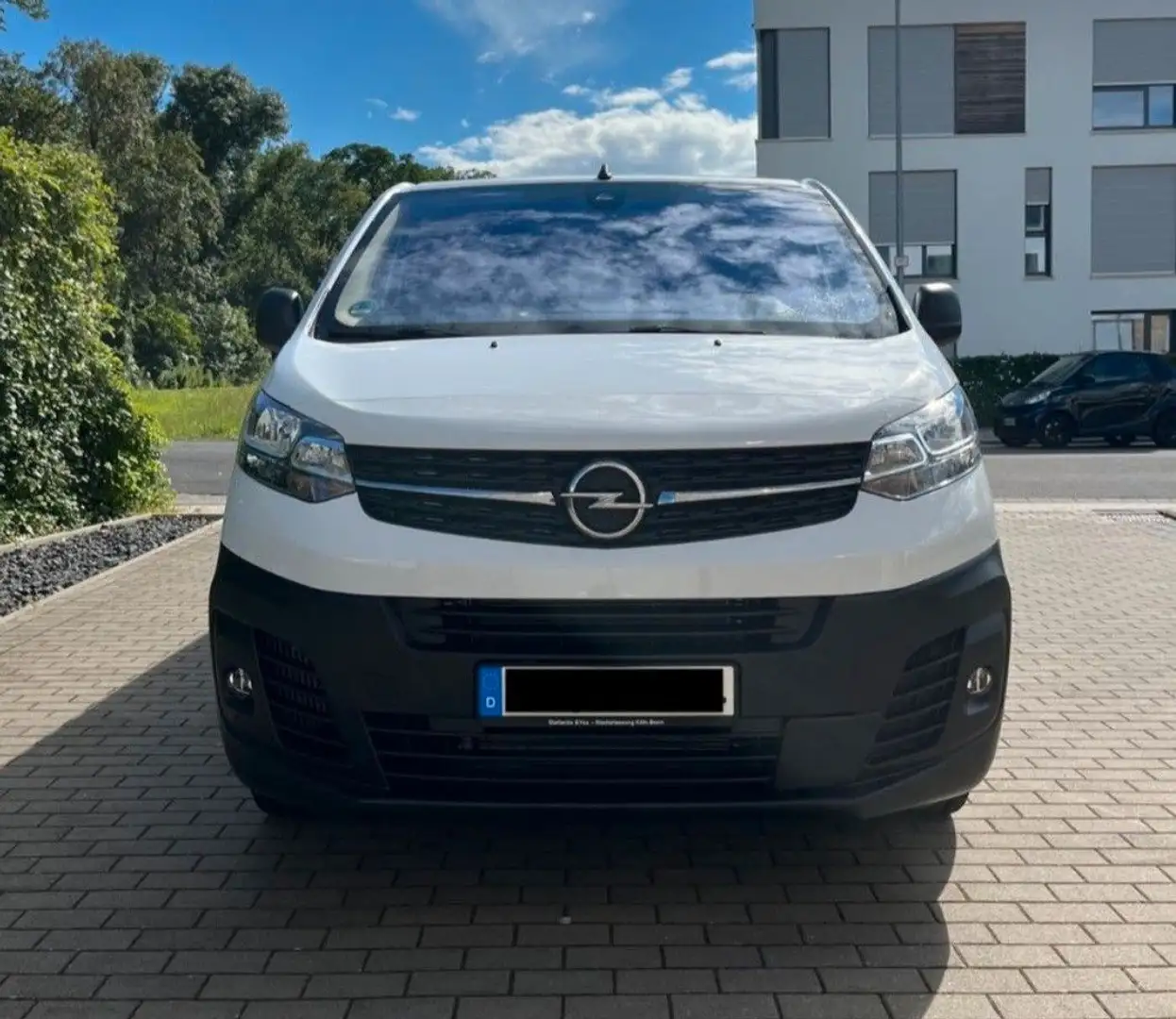 Opel Vivaro VIVARO 2.0 +NAVI+LEDER+TÜV+GARANTIE+PARK+KLIMA Weiß - 2