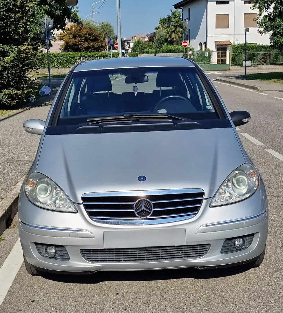Mercedes-Benz 170 Avantgarde Gümüş rengi - 1