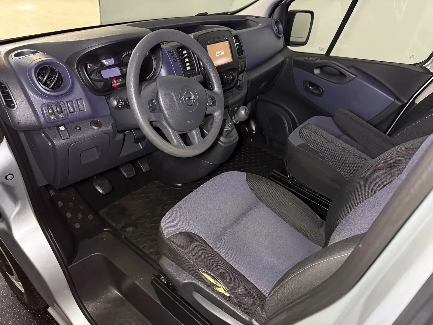 Opel Vivaro 1.6 CDTi 125PK l AIRCO l NAVI l CAMERA l CRUISE CO Gris - 2