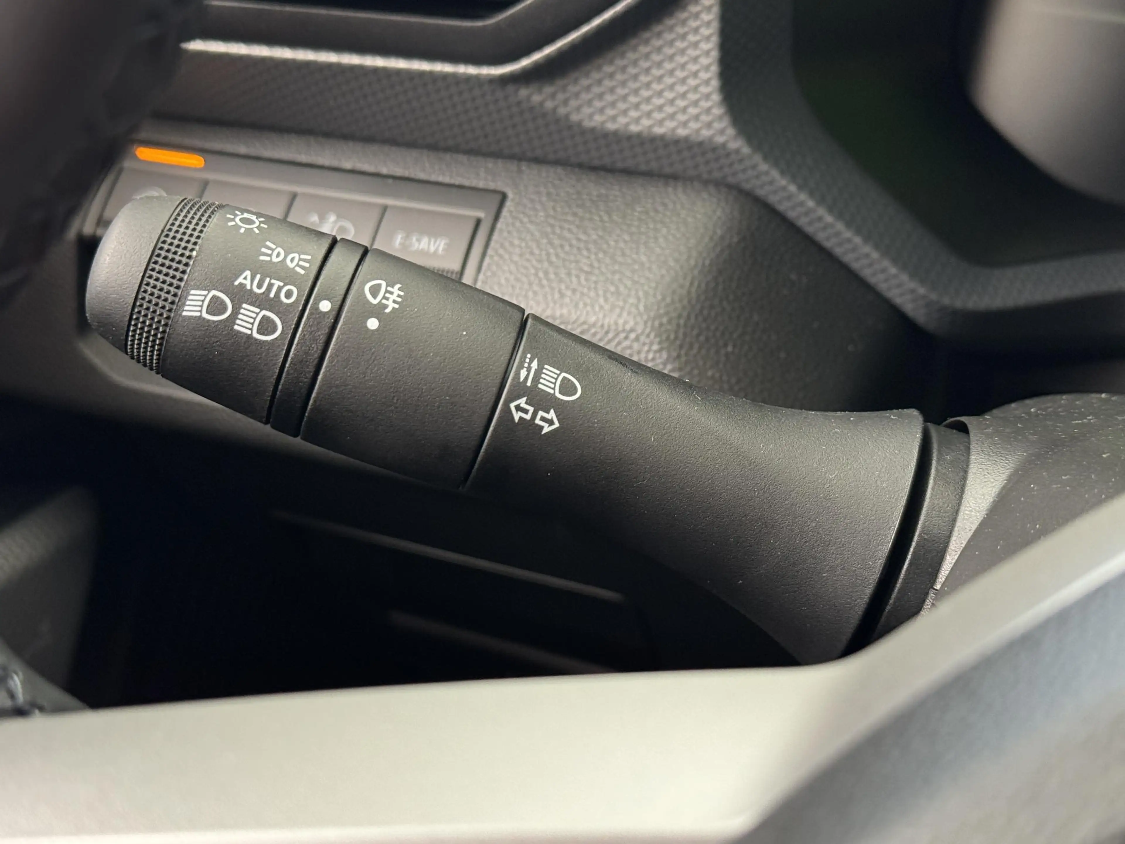 Dacia Duster 1.8 hybrid 155 expression | Nieuw uit voorraad | N — photo 22