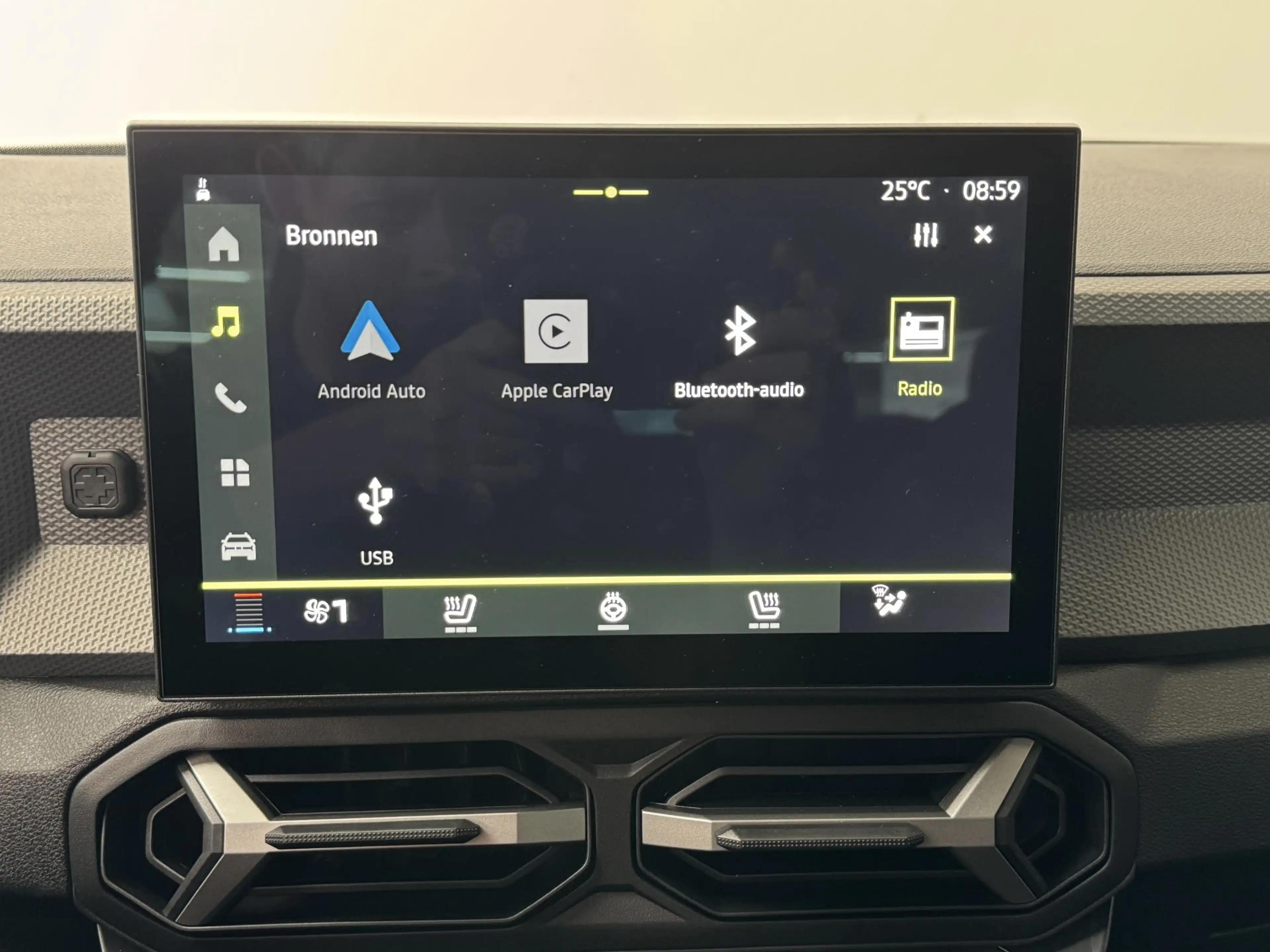 Dacia Duster 1.8 hybrid 155 expression | Nieuw uit voorraad | N — photo 16