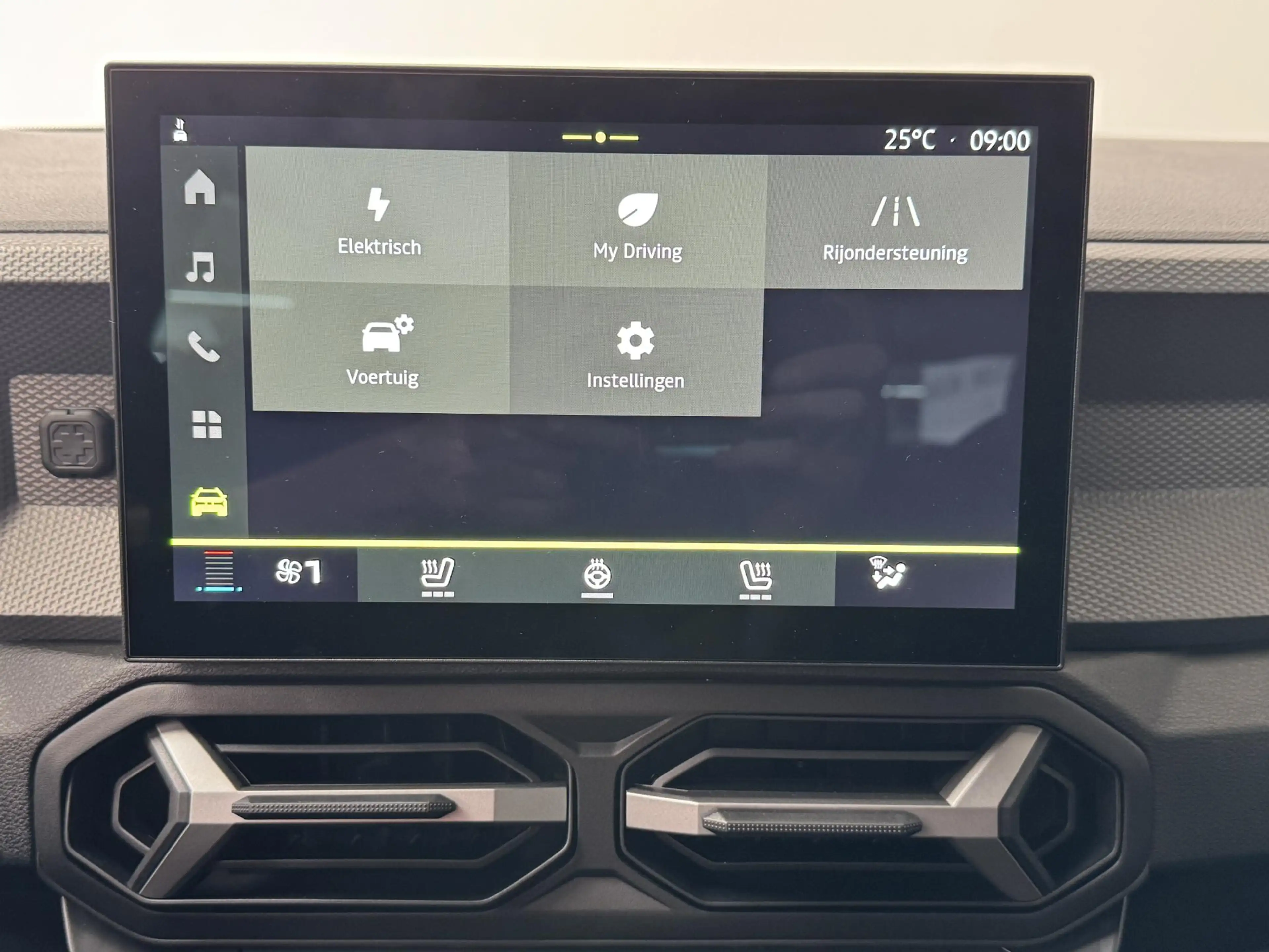 Dacia Duster 1.8 hybrid 155 expression | Nieuw uit voorraad | N — photo 31