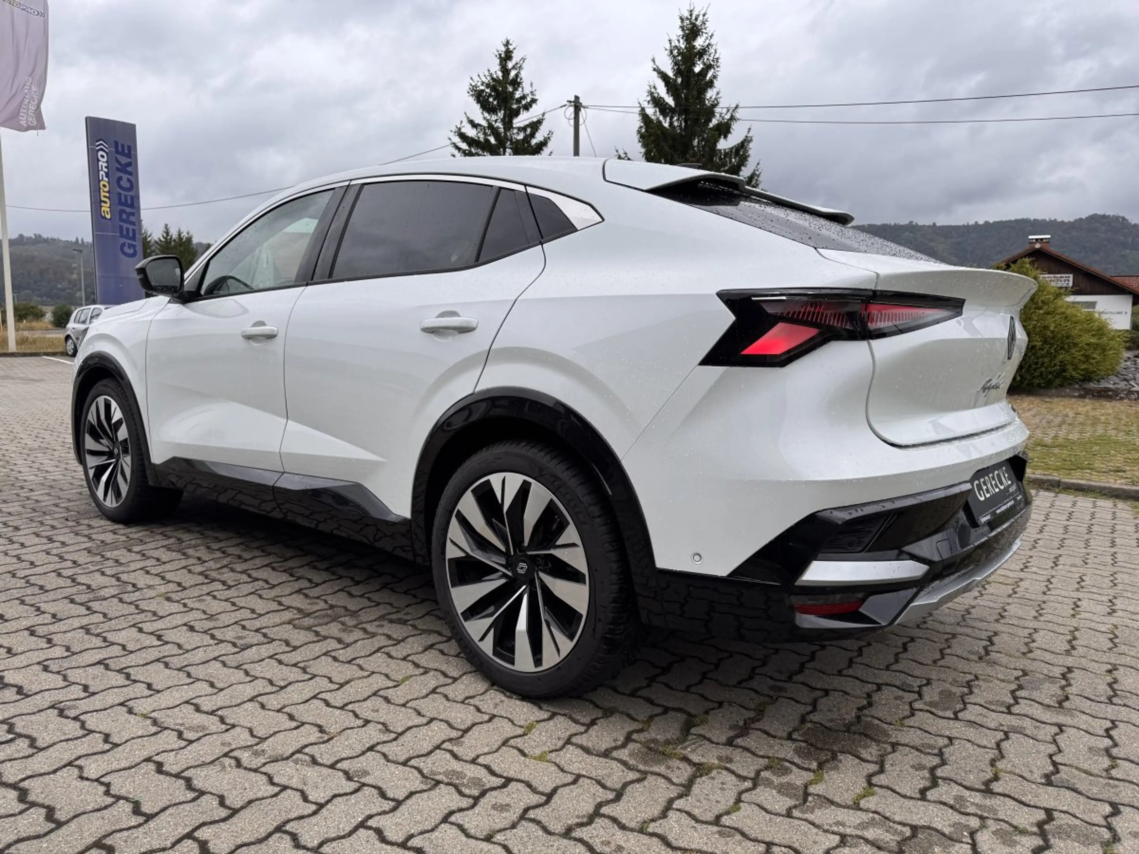 Renault Rafale 1.2 E-TECH Full Hybrid 200 Techno — photo 5