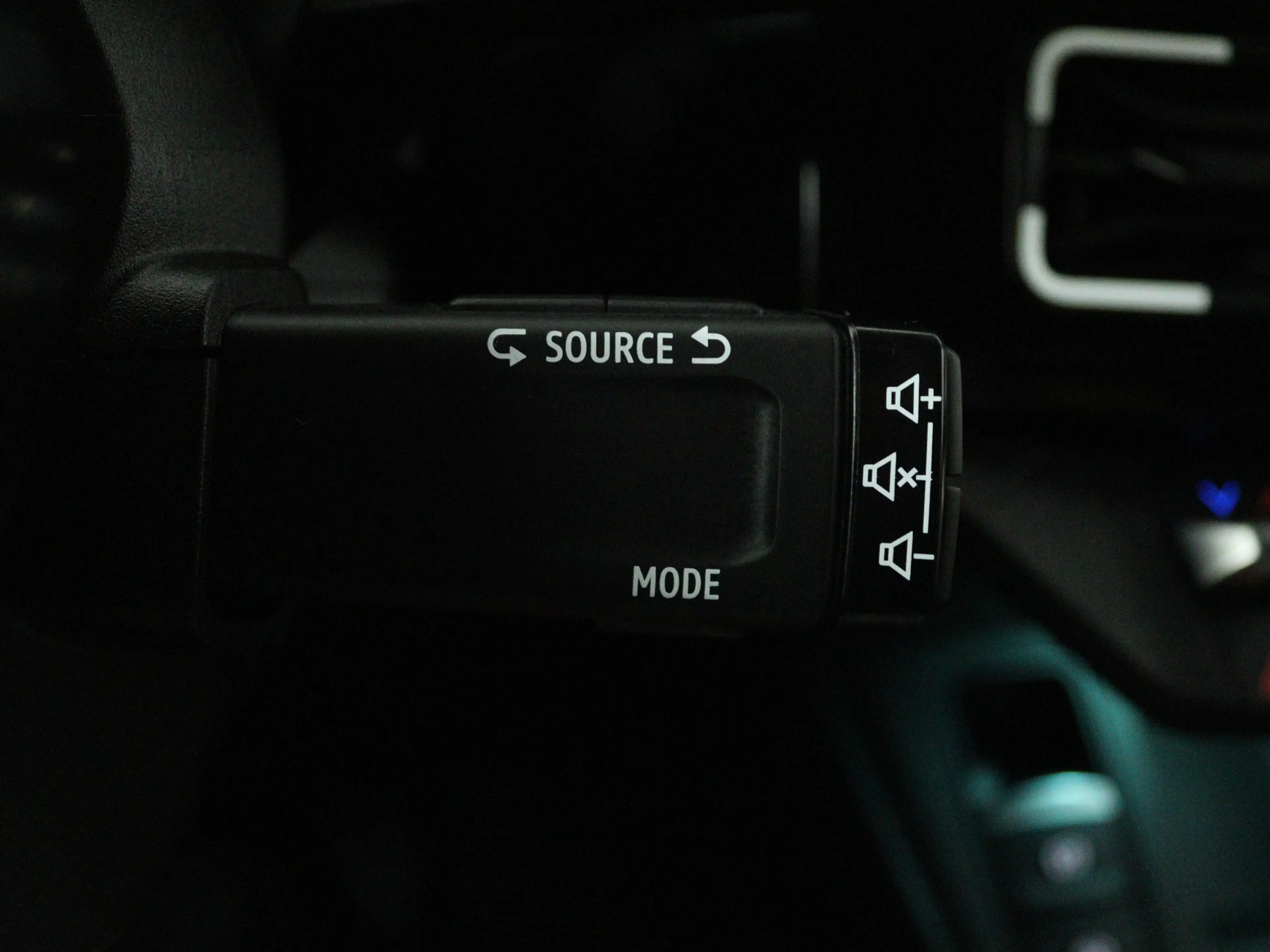Renault R 5 comfort range iconic cinq 52 kWh | Google | Stoel — photo 14