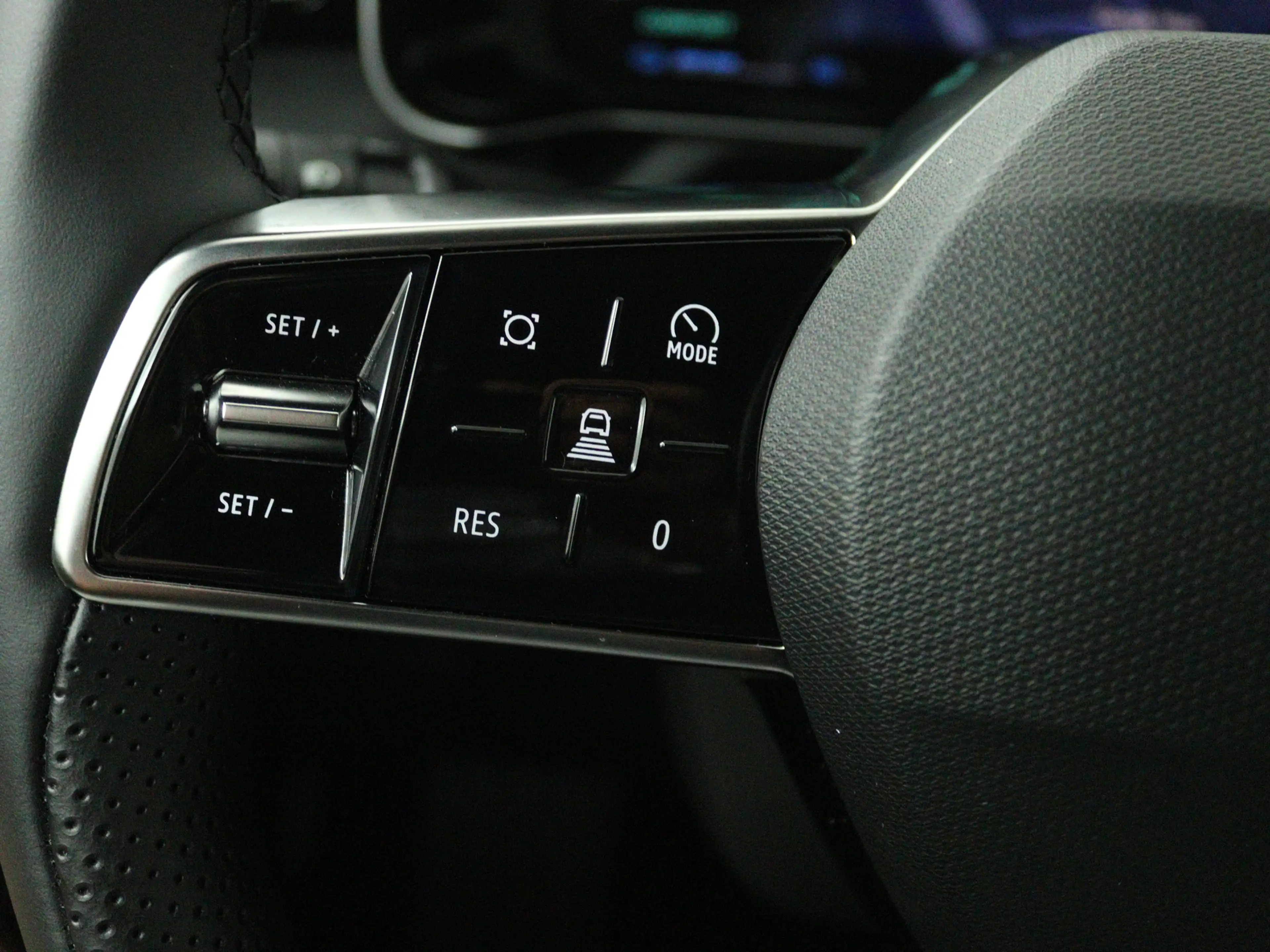 Renault R 5 comfort range iconic cinq 52 kWh | Google | Stoel — photo 11