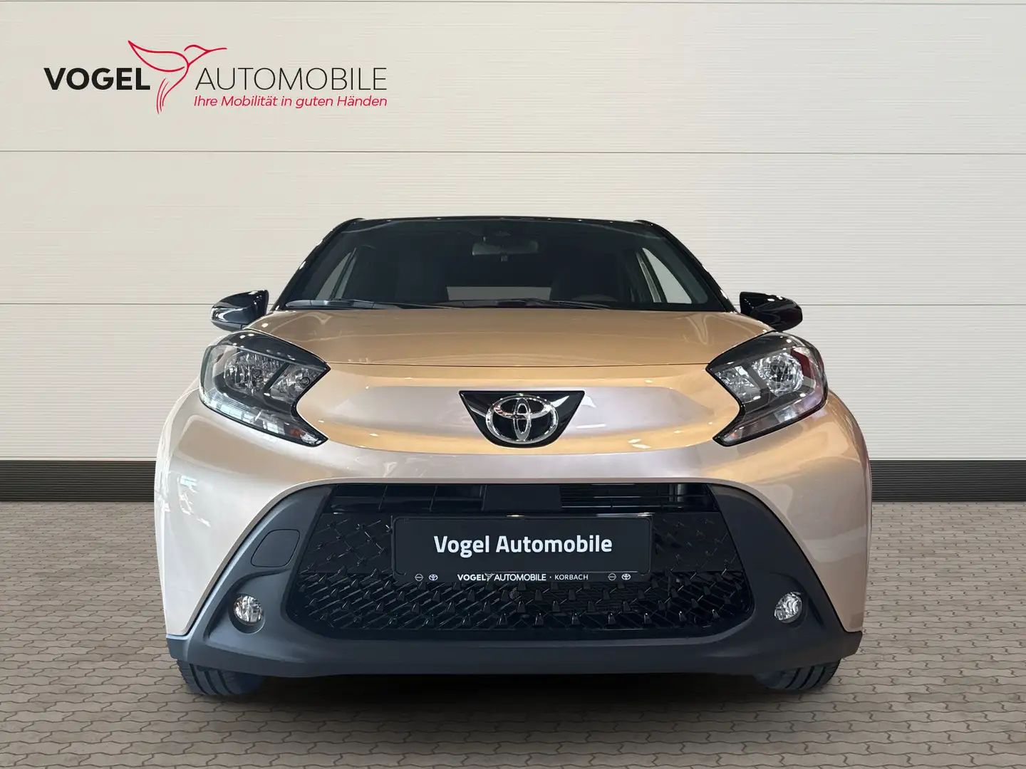 Toyota Aygo 1.0 Teamplayer +Navi+Kam.+ACC+SHZ+DynLicht Black - 2