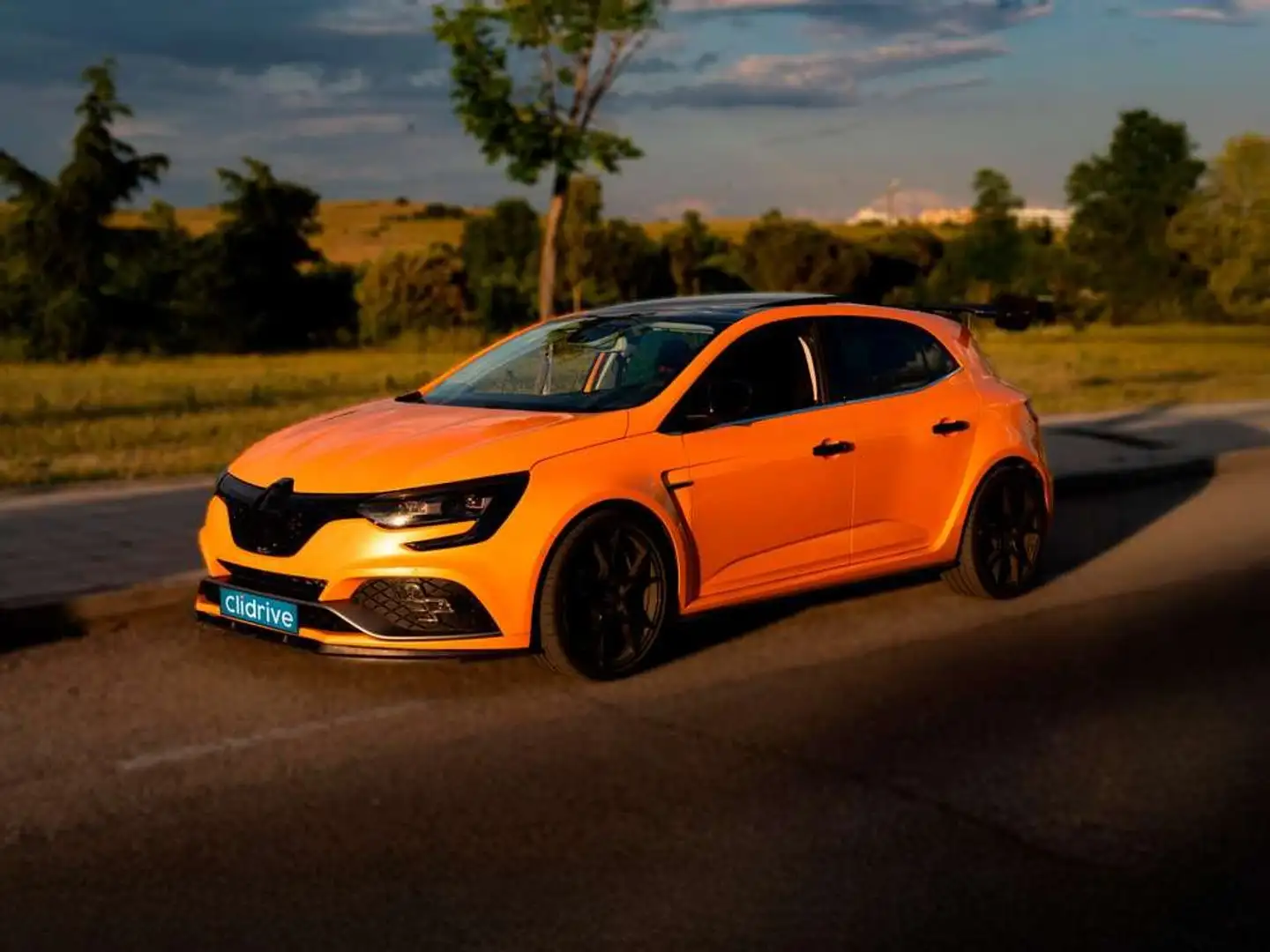 Renault Megane 1.8 TCe GPF RS Trophy EDC 221kW Оранжевый - 2